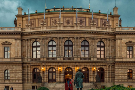 New revolving stage for the Prague State Opera with LAPP
